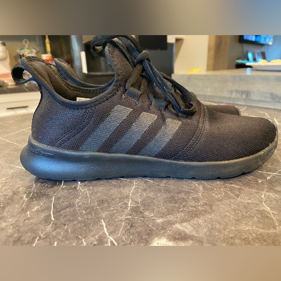adidas Shoes - Adidas cloudfoam , black , women’s size 7.5